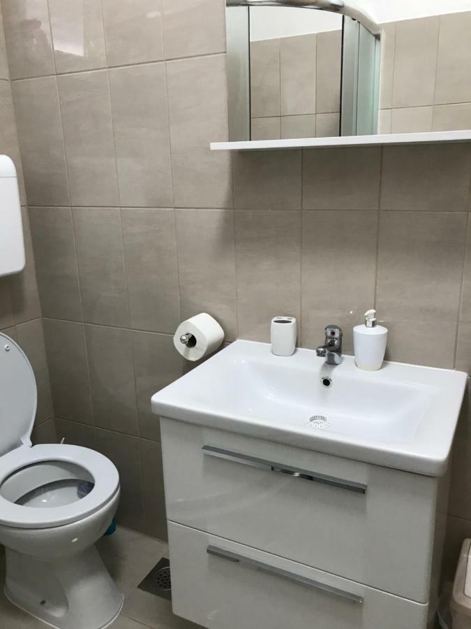 Apartman Mirjana With Terrace And Free Parking Donji Okrug  エクステリア 写真